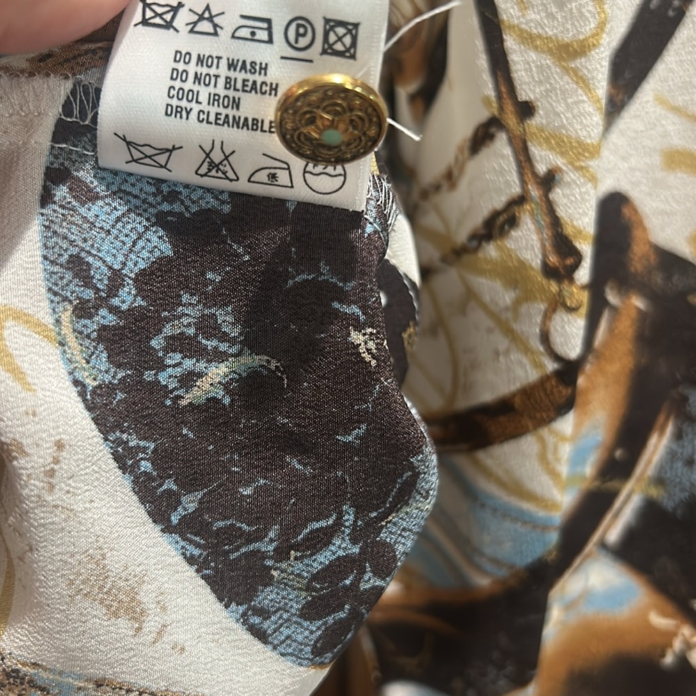 Escada Multicolor Abstract button down blouse with ruffle details. Size 44/L - Picture 10 of 10